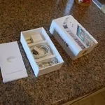 Новое разблокированным Apple Iphone 4S 64GB,  Samsung Galaxy S2 и ipad3