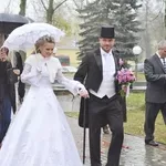 свадебные наряды  невесте и  жениху 
