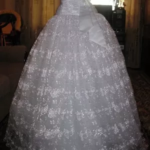 Продам свадебное платье (1 000 000р.)