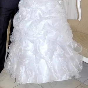 Красивое свадебно платье