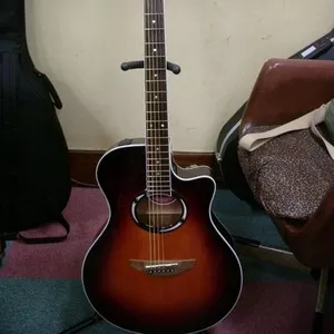 Yamaha APX500 (Электроакустическая гитара)