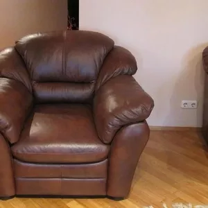 Продаётся новое в идеальном состоянии  кожаное кресло   