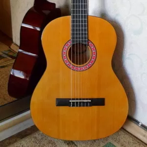 Продам классическую гитару Praga Cg-1 новая