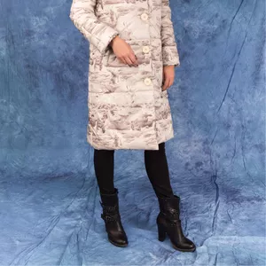 Продажа и производство женских курток и пальто оптом и в розницу.