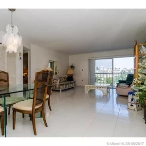 Продается прекрасная квартира в Майами в Санни Айлс Бич