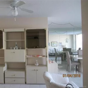 Продается прекрасная квартира в Майами, Халландейл