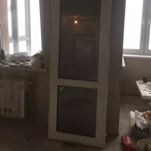 Дверь балконная с тремя режимами