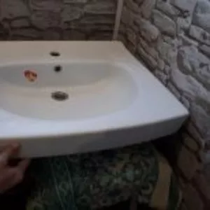 Продам сантехническую раковину для ванной под стиральную машину