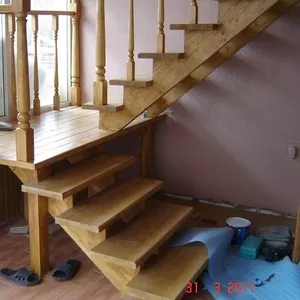 Деревянные лестницы под ключ,  по эскизам