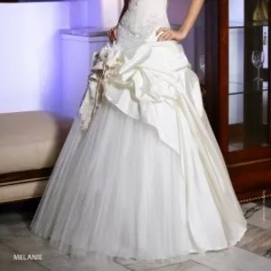 Белоснежное свадебное платье 44р.