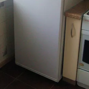 Продаю холодильник,  двухкамерный 