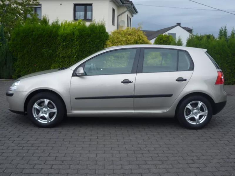 Продам VOLKSWAGEN GOLF 1.4 FSI,  2004 года. 4