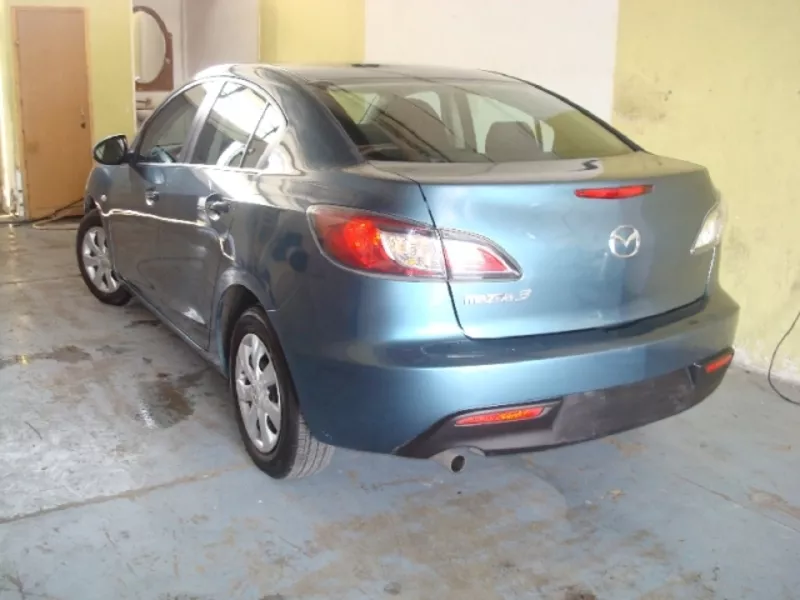 Продам Mazda 3,  2009 года,  12 000$ 2