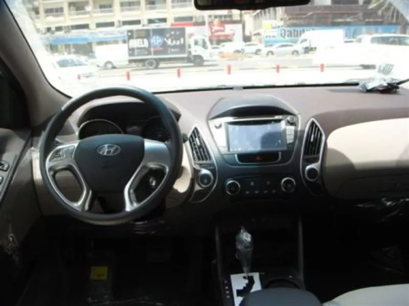 продам Hyundai Ix 35 2011 года 5