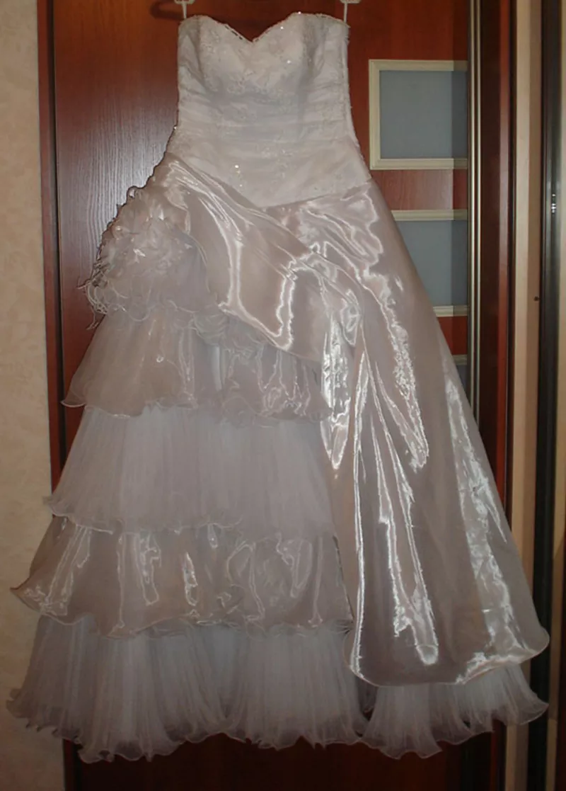 свадебное платье,  модель 2010г,  не дорого. 2