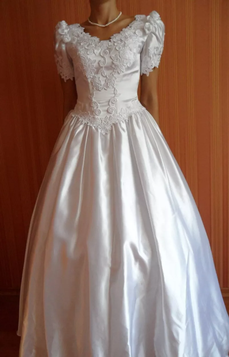 Свадебное платье на прокат.
