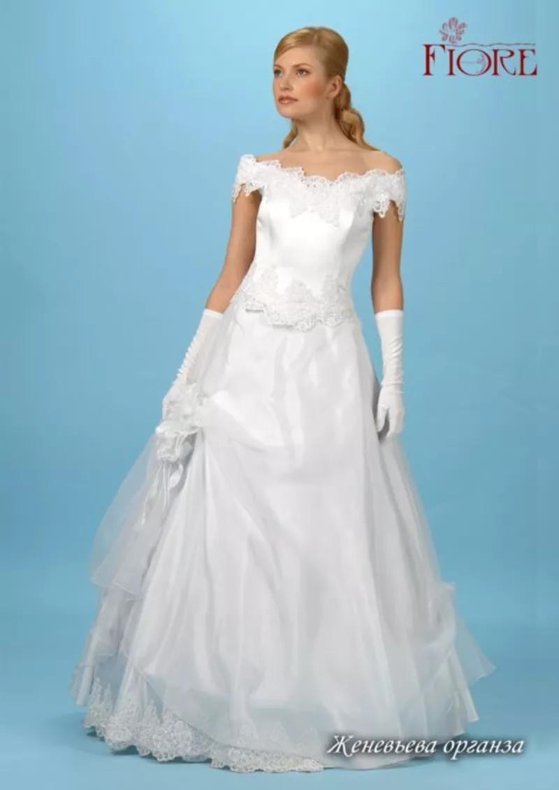 свадебные платья для невесты.фраки и смокинги жениху 25