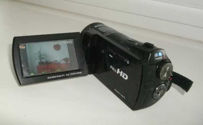Продается цифровая видеокамера Panasonic HDC-SD800 (Новая)     4
