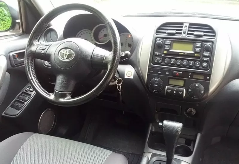 Toyota RAV4 - 2004 5