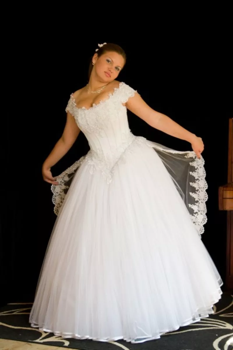 свадебное платье от  100 уе 14