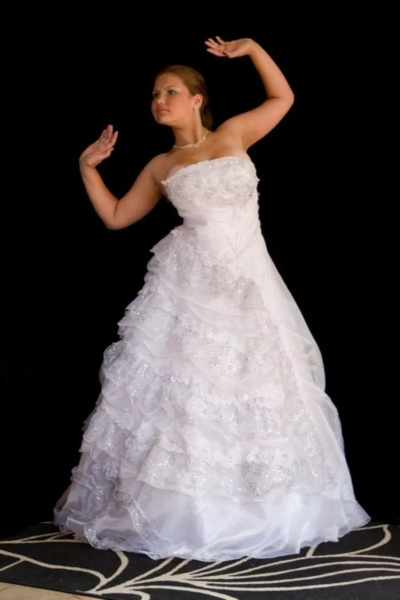 платье для невесты большого размера 18