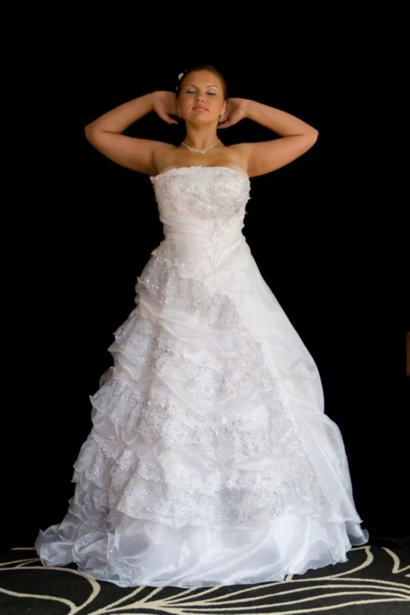 свадебное платье продам или прокат 100 уе смокинг и фрак для жениха 57