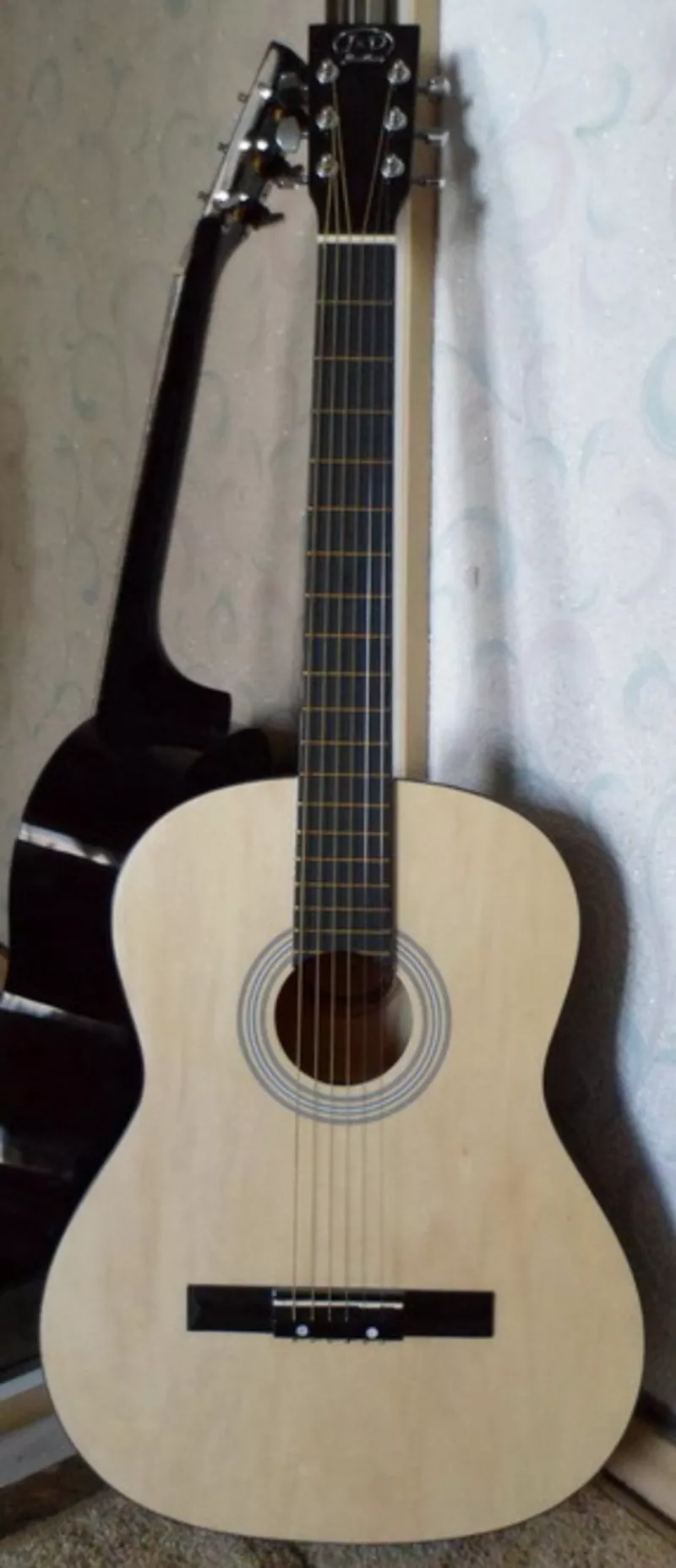 Продам акустическую гитару J&D AG-1,  новая
