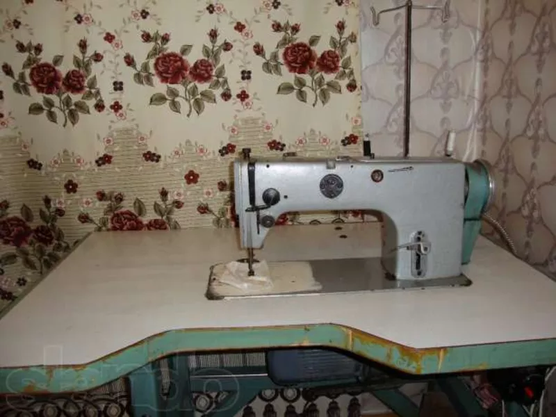 Промышленная швейная машина 2