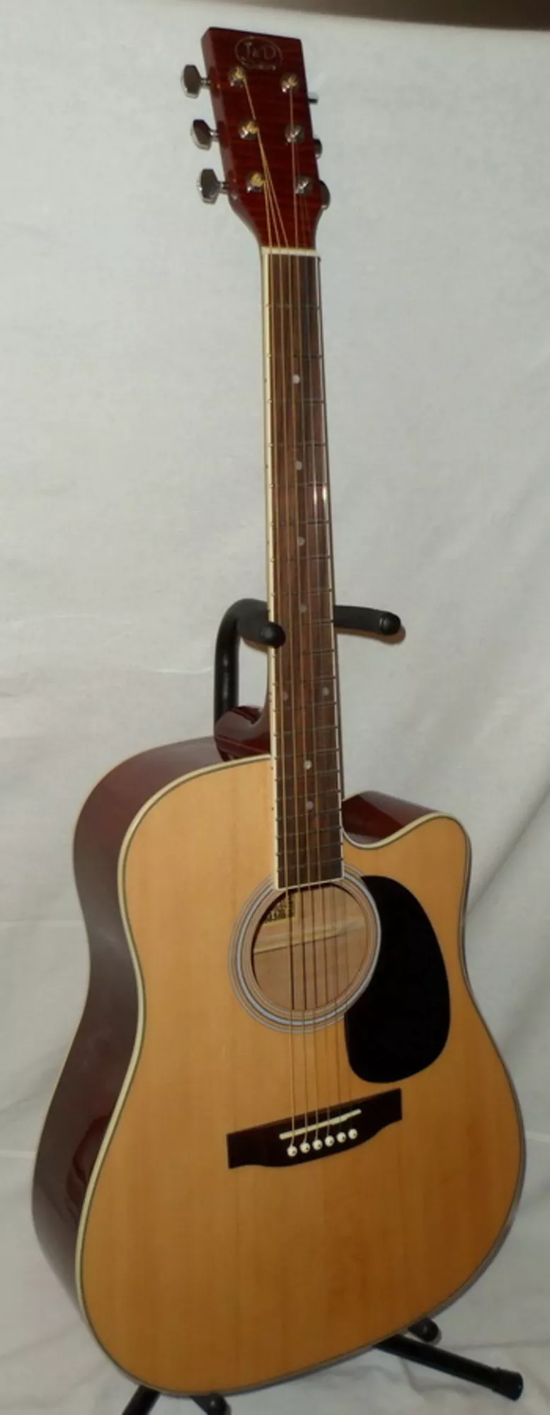 Продам акустическую гитару J&D (AG-8c), новая,  доставка 3