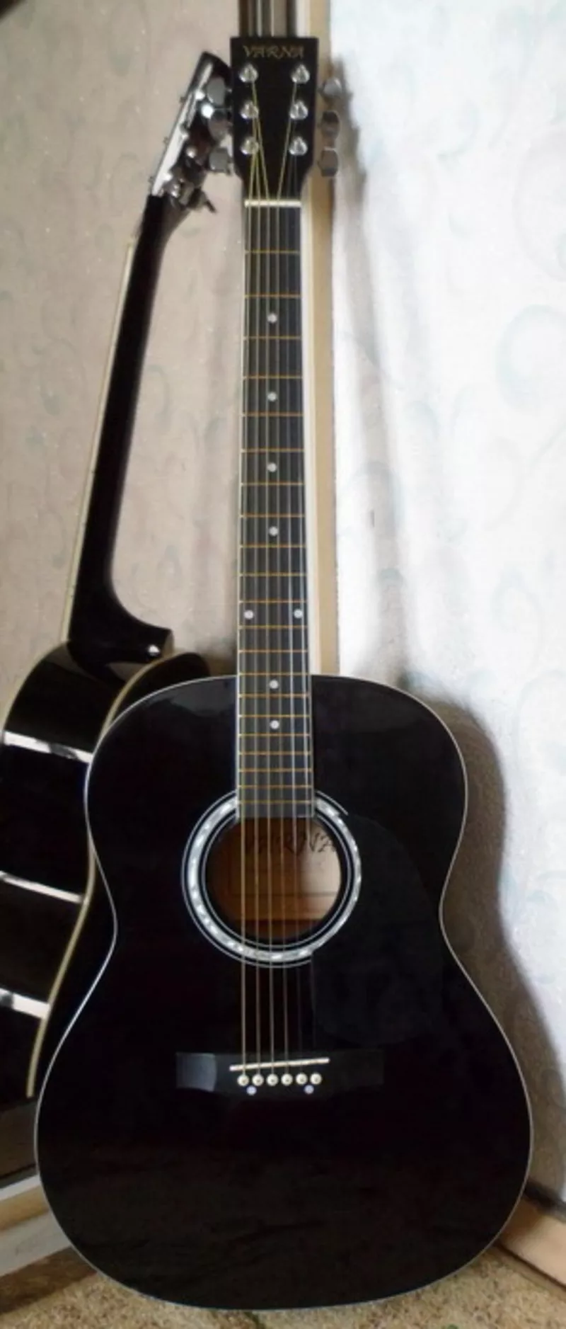 Продам акустическую гитару Varna Md-039, новая