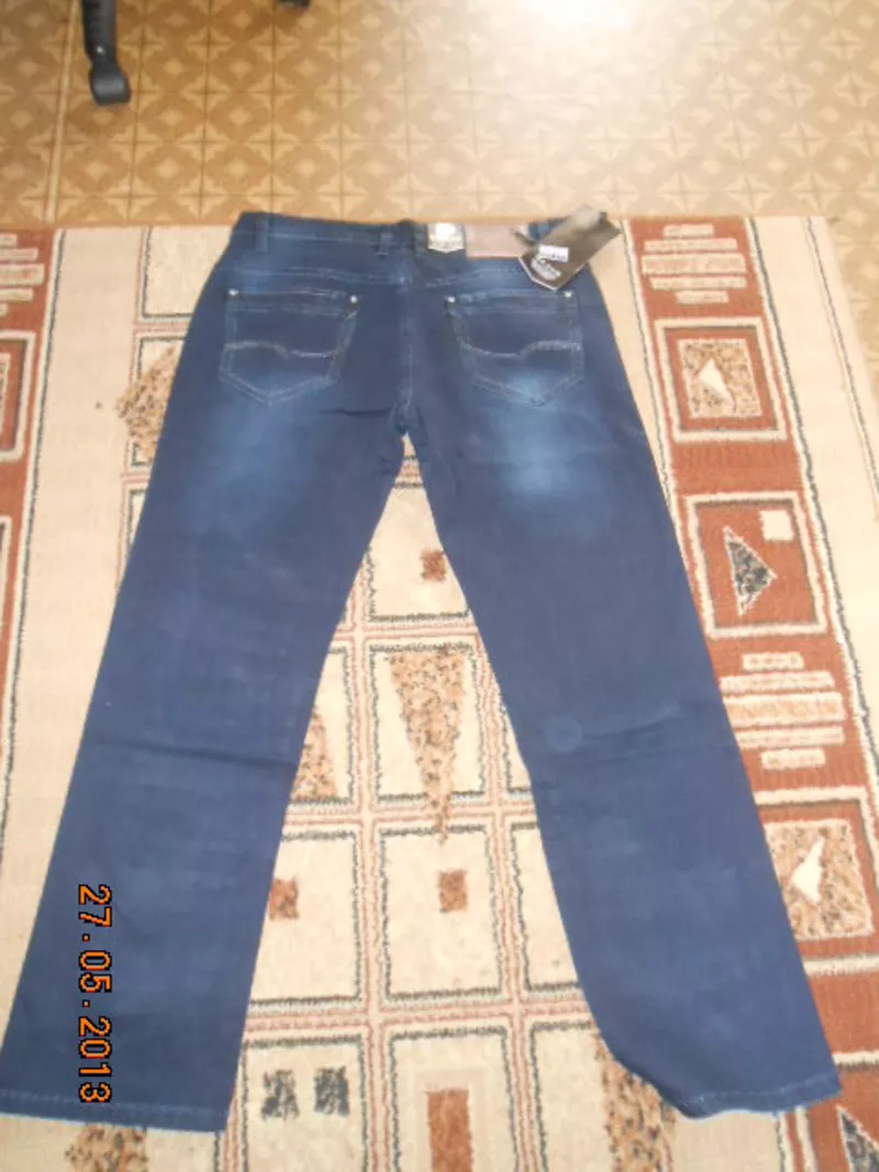 Продаются новые мужские джинсы р.38 2