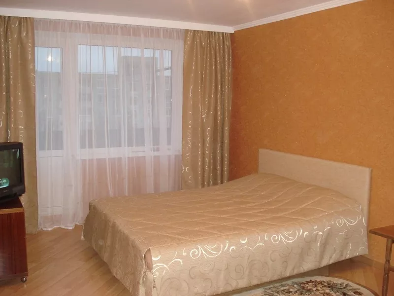 Уютная,  чистая 1-комнатная квартира на сутки в Минске,  бесплатный интернет Wi-Fi,  большая кровать,  кабельное ТВ 49 каналов,  бронирование.