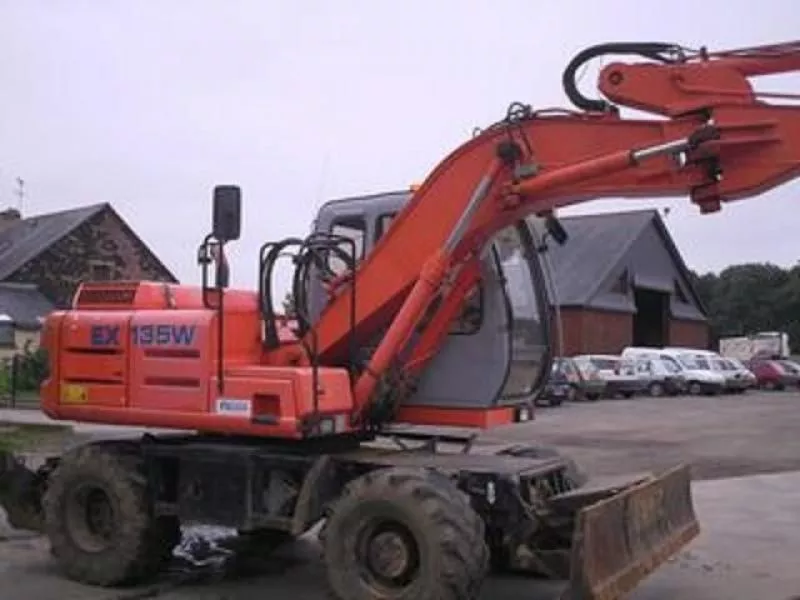 Колесный экскаватор Fiat-Hitachi EX 135 W 3