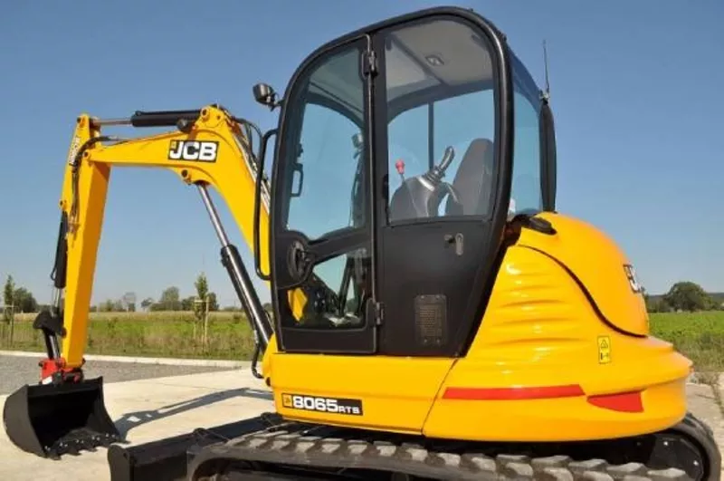 2012  JCB 8065 RTS  3