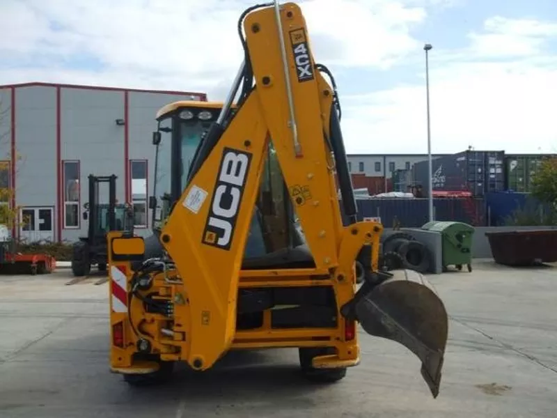 2012 JCB 4CX  3