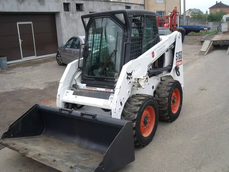 Продажа,  аренда и прокат мини-погрузчика поворотного Bobcat S160H c ко