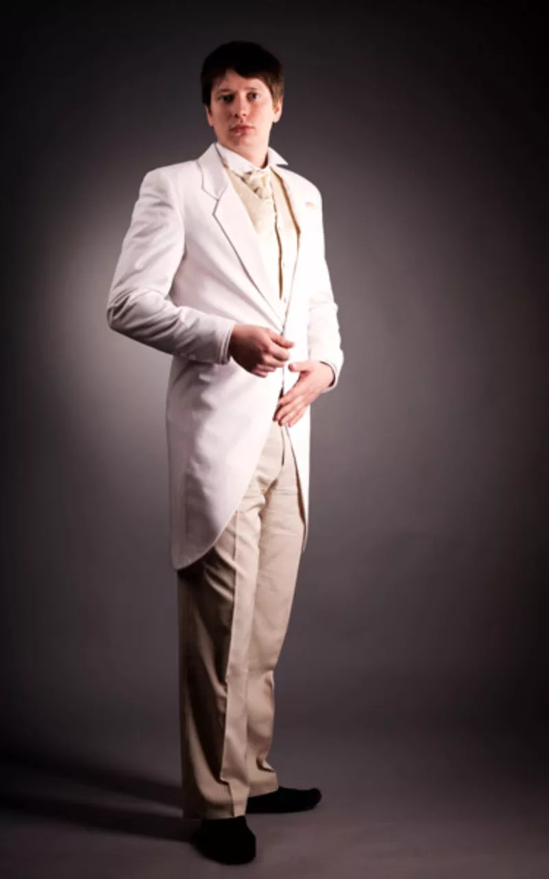 смокинг приталенный с бархатной шалькой, мужские костюмы, фраки 9