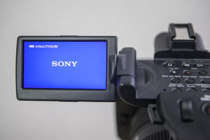 Видеокамера Sony HDR-FX1000E 6