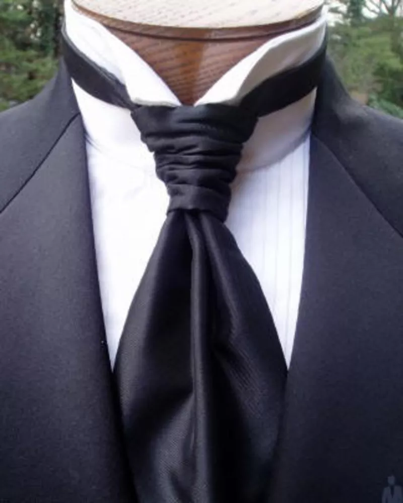 смокинг приталенный  бархатка шалька, трость, цилиндр, костюмы мужские 33