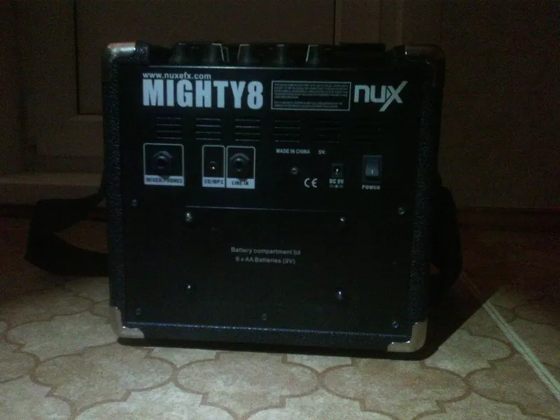 Продам комбик NUX mighty 8 4