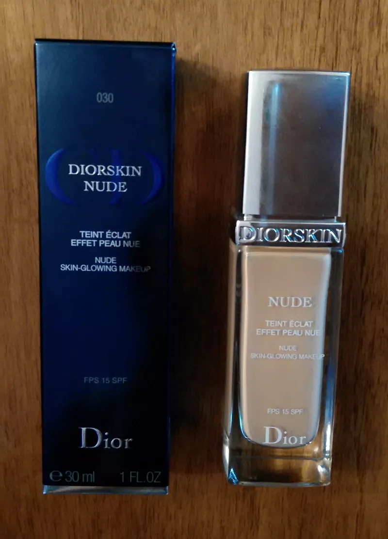 Dior Diorskin Nude  Тональный крем с эффектом обнаженной кожи