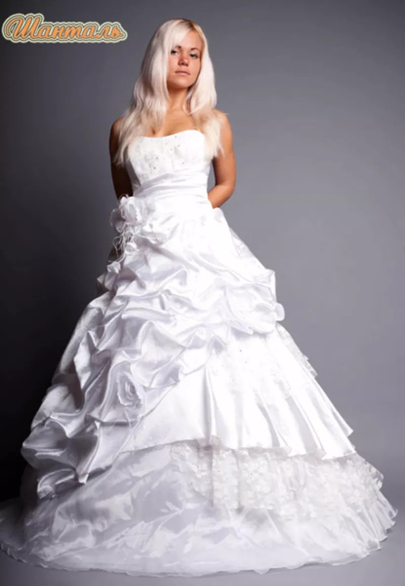 свадебные наряды -невесте платья, костюмы, фраки жениху 28