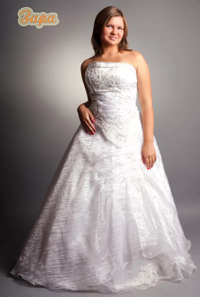 свадебные наряды -невесте платья, костюмы, фраки жениху 30