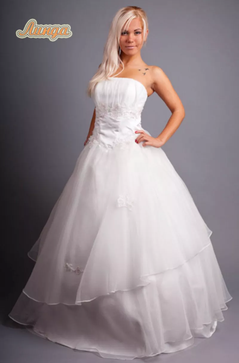 свадебные наряды -невесте платья, костюмы, фраки жениху 49