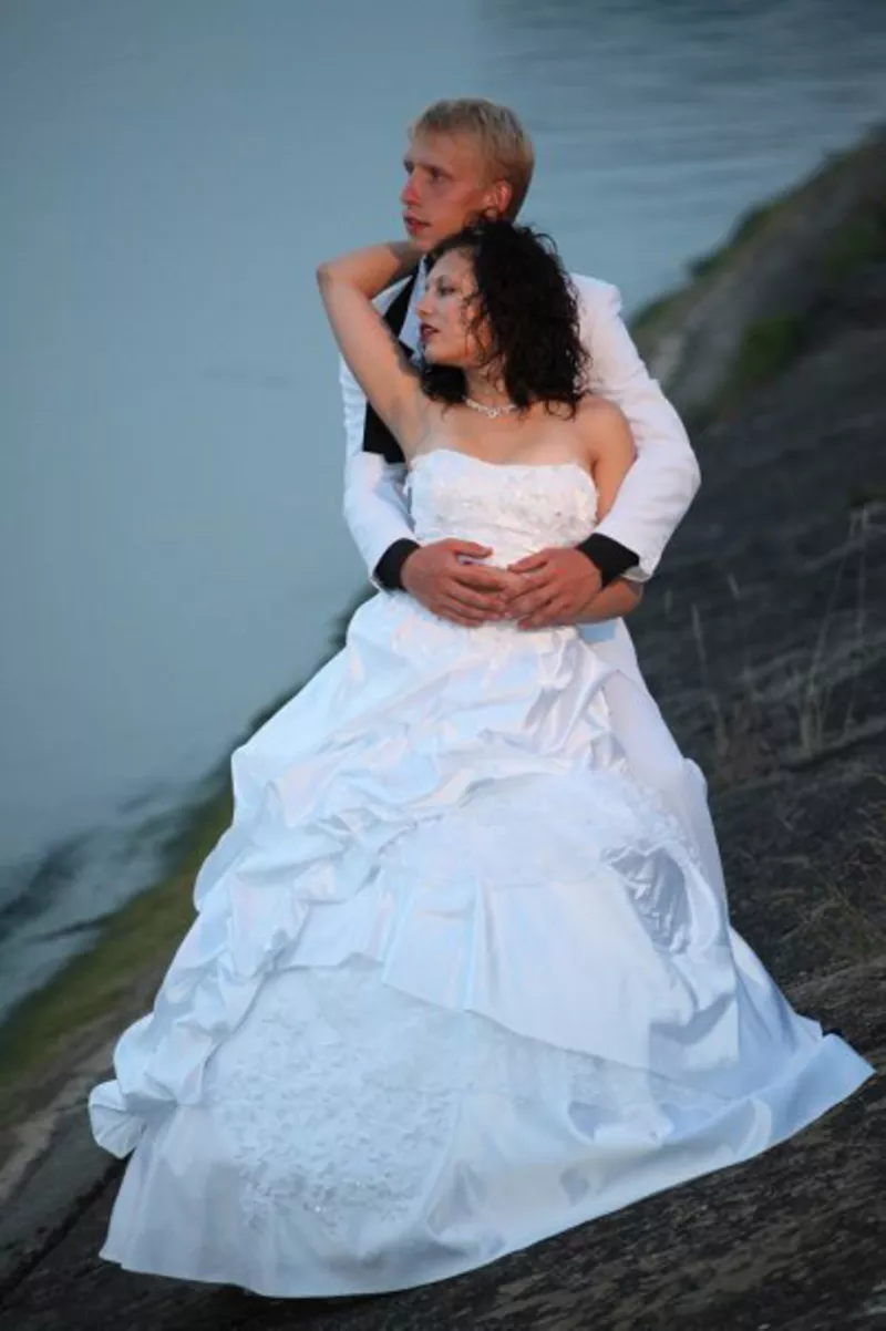 свадебные платья невесте и костюм, фрак жениху 9