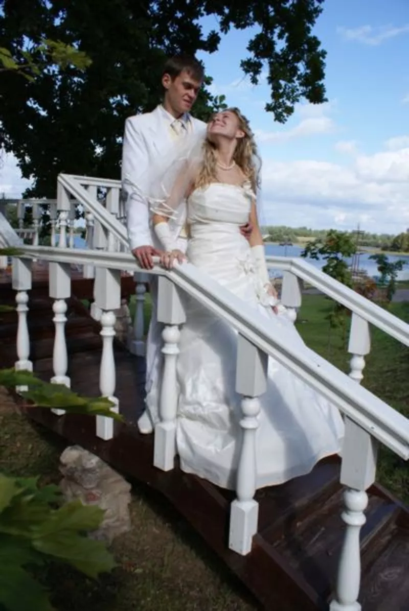 свадебные платья невесте и костюм, фрак жениху 30