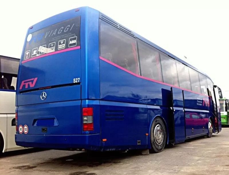 Два туристических автобуса Mercede-Benz 5