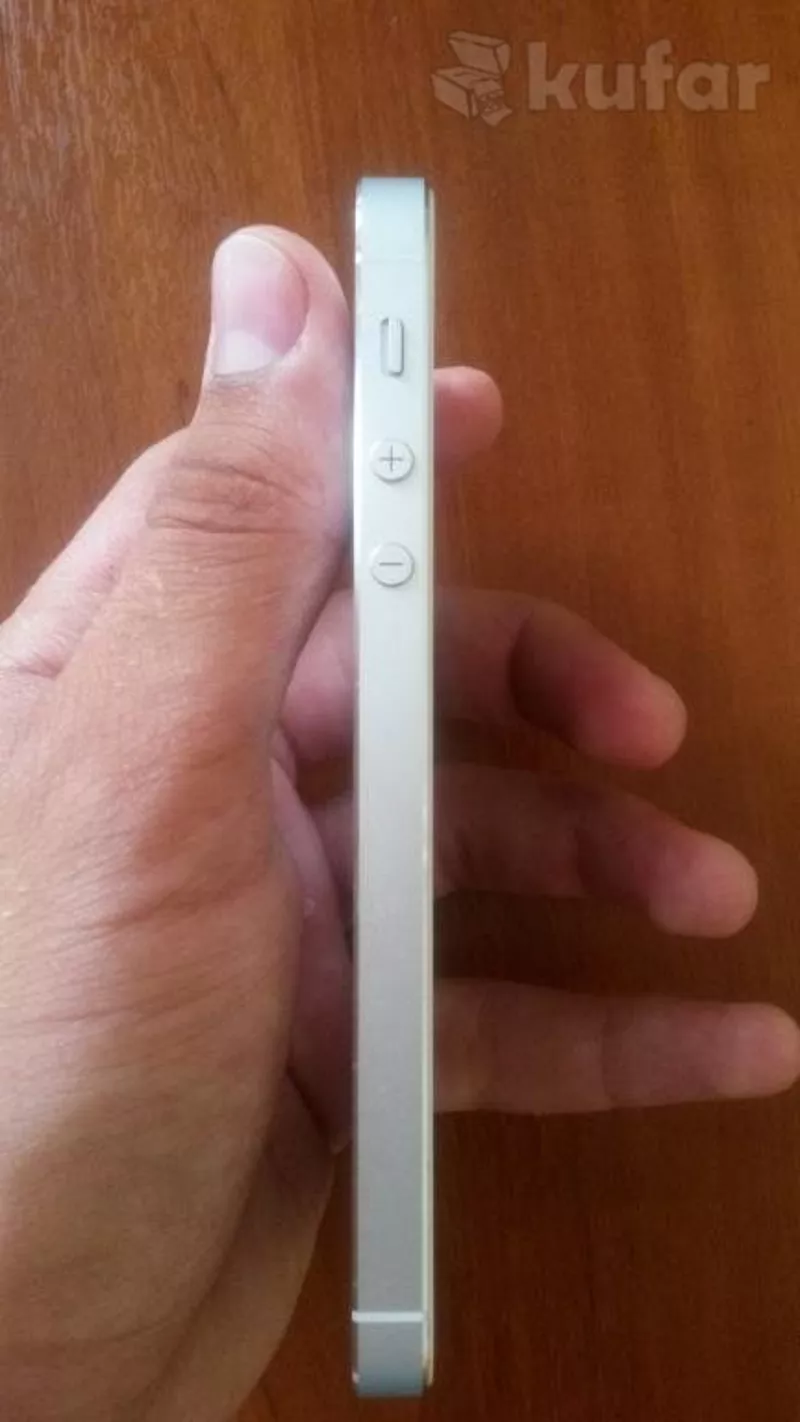 Продам IPhone 5s 16gb white 2