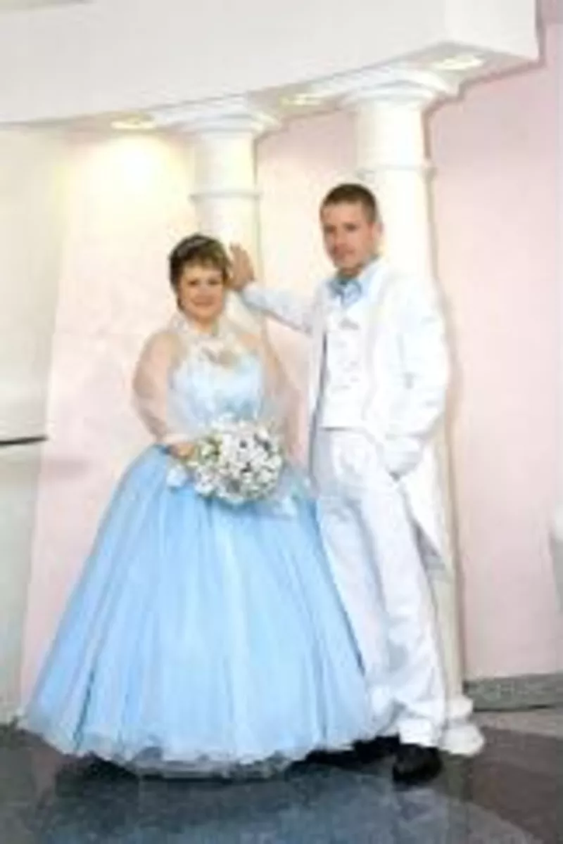  наряды новобрачным - платья  невесте и смокинги, фраки жениха 10