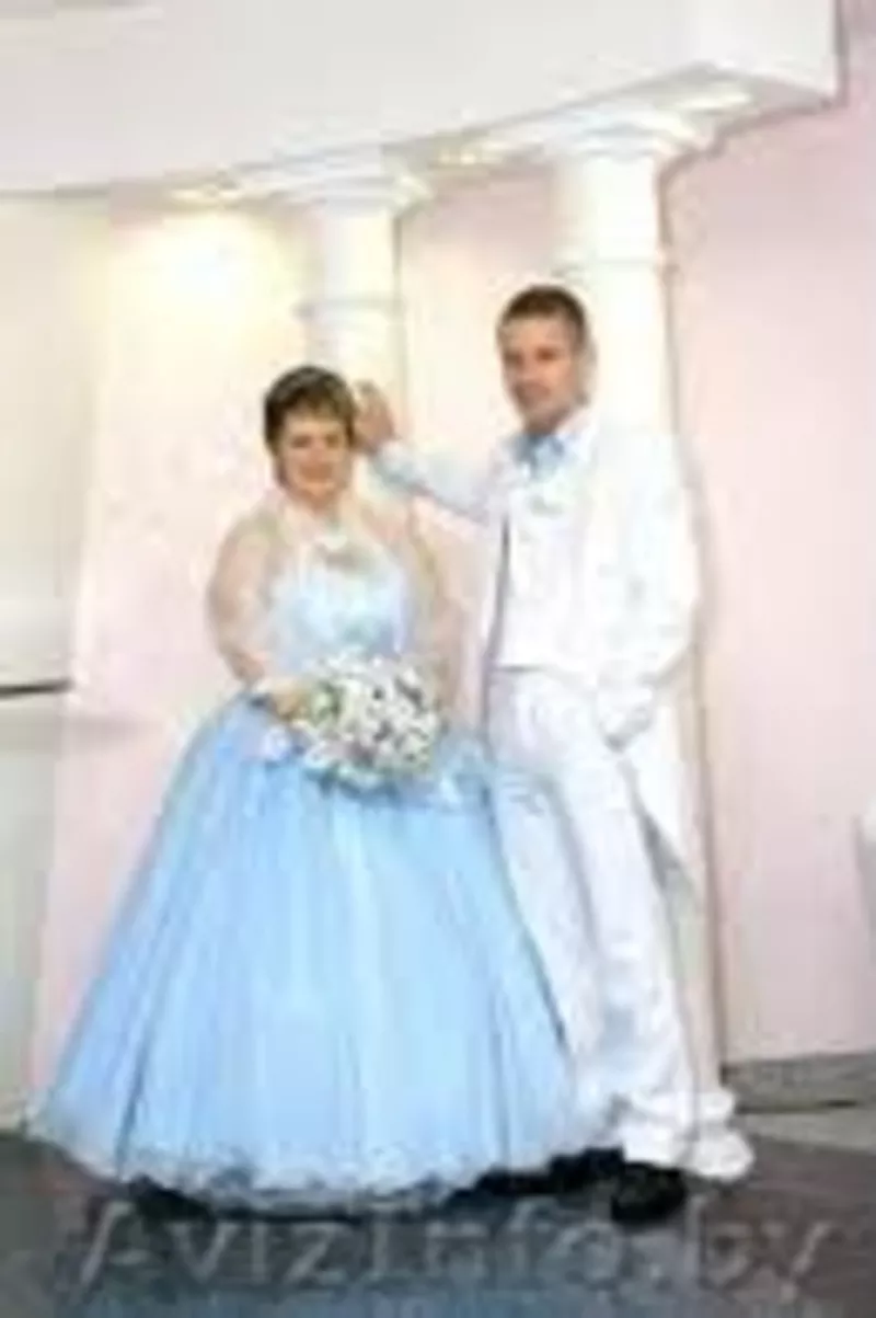  наряды новобрачным - платья  невесте и смокинги, фраки жениха 34